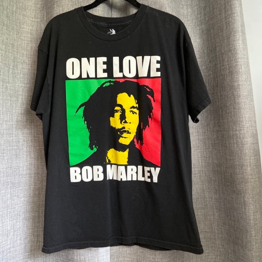 Bob Marley 2011 Zion Rootswear L Graphic T-Shirt